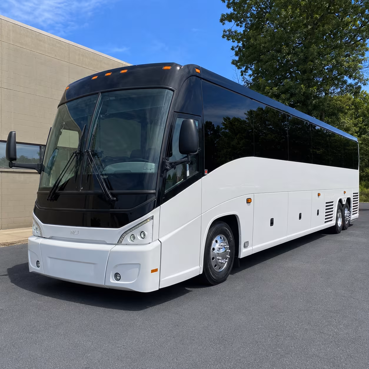 busrentalsantafe com is the go to for groups heading to isleta amphitheater and albuquerque concerts